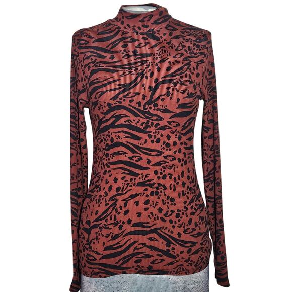 Animal Print Ribbed Mock Neck Top Size Medium - Picture 1 of 4